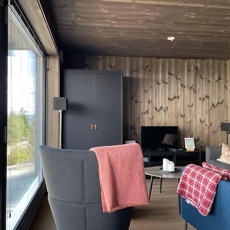 In/out, Amazing Views, 3 Bedrooms Apartman Noresund