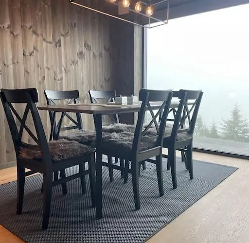 In/out, Amazing Views, 3 Bedrooms 아파트 Noresund